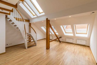 Wohnen mit Weitblick – 3-Zimmer-Dachgeschoss mit Galerie
