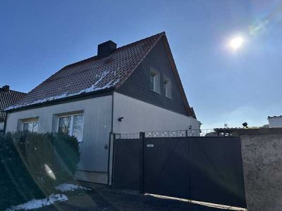Gepflegtes EFH mit großem Grundstück – Bezugsfertig & vielseitig nutzbar- Ihr neues Zuhause