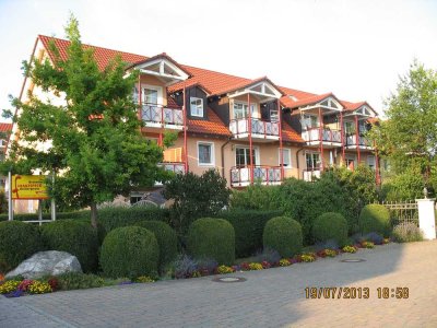 Hallbergmoos (S8) 2-Zimmer-Dachgeschoßwohnung + Studioraum, überdachter Südbalkon u. Kellerraum