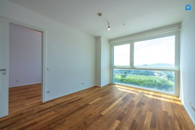 MySKY, ERSTBEZUG nach Renovierung, Helle 2 Zimmer, 14.OG Weitblick Richtung Süden Wiens