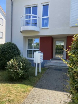 Helle 3-Zimmerwohnung , ruhige Lage, Einbauküche, Garten     n, U-Bahnnähe, Frankfurt-Niedereschbach
