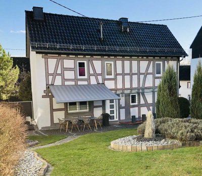 Architekturunikat: Modernes Design im historischen Fachwerkhaus