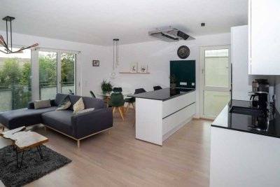 Geschmackvolle, neuwertige 3-Raum-Wohnung mit geh. Innenausstattung mit EBK in München Schwabing