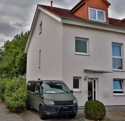In Top-Lage steht ein Niedrigenergiehaus zum Verkauf