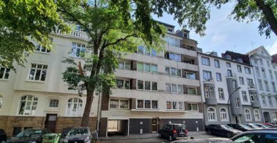 Saniert mit 2 Balkonen: helle 2-Zimmer-Wohnung in gefragter Lage