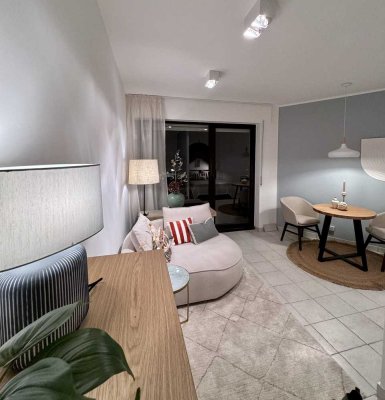 Komplett renovierte und möblierte, helle Etagenwohnung in der Rathauspassage