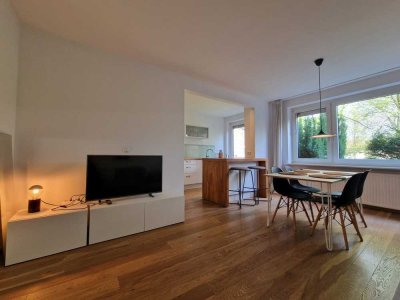 ** Stylish & gemütlich nh. Osterbekkanal | Hell & ruhig mit Balkon ** 
**MÖBLIERUNG INKLUSIVE **