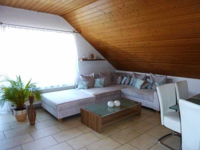 Schöne, helle Dachgeschosswohnung in ruhiger aber verkehrsgünstiger Lage in Kall
