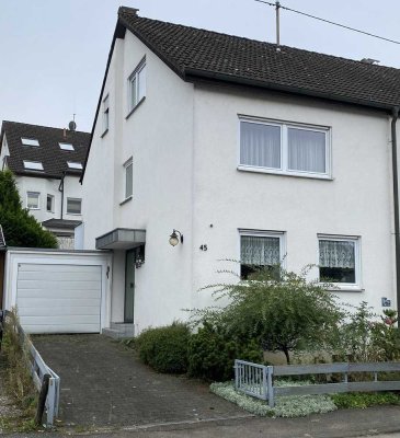 Provisionsfreie Doppelhaushälfte mit 5 Zimmern