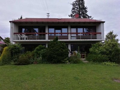 Familienfreundliches Einfamilienhaus in Mering mit großen Grundstück