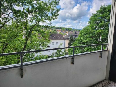 TOP sanierte 3 Zimmer Wohnung mit Balkon; Aufzug; JC 4 Personen