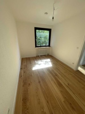 Modernisierte 3 Zimmer Wohnung mit Bakon