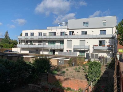 Barrierefreie Wohnung mit großem Balkon, offener EBK, Stellplatz & Garage … bezugsfertig