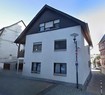 Kapitalanleger aufgepasst! Charmante 2-Zimmer Dachgeschosswohnung