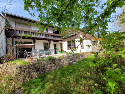 Nahe Klinikum BT: 6-Zimmer Reihenmittelhaus in Bayreuth-Roter Hügel