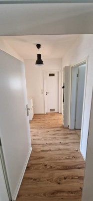 Stilvolle 2-Zimmer-Wohnung mit Balkon und EBK in Ludwigsburg