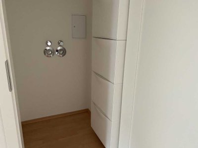 Stilvolle, neuwertige 2-Raum-Wohnung in Waiblingen(Korber Höh e)an Sen. über 60 Jahre zu vermieten