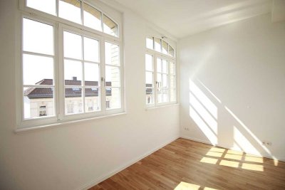 Industriecharme Plagwitz: 3 Zimmer Immobilie auf 2 Ebenen mit weitläufiger Terrasse + Stellplatz