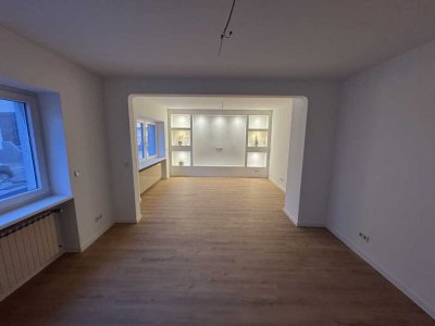 Sanierte 3,5 ZKB EG/ELW mit Terrasse & Einbauküche