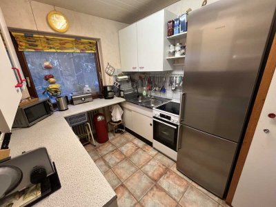 Renovierungsbedürftige 4-Zimmer-Wohnung im 2. OG mit Balkon in Swisttal