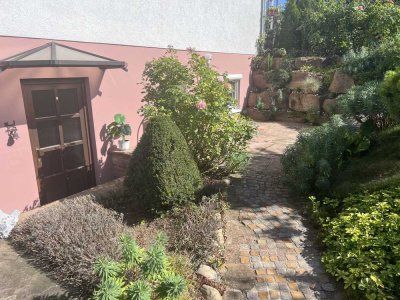 Helle 2-Zimmer Einliegerwohnung mit Terrasse in Mosbach-Lohrbach