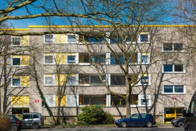 Gelegenheit: komplett renovierte 3-Zimmer-Wohnung mit Balkon!