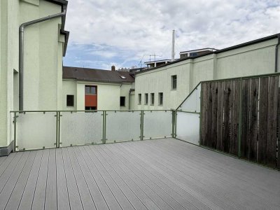 helle 2,5 Zimmer mit großer Dachterrasse