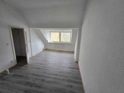 Gepflegte 2-Zimmer Dachgeschosswohnung in Gelsenkirchen-Buer