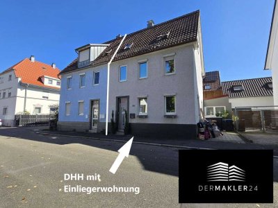 Schickes DHH mit Einliegerwohnung und Stellplatz zu verkaufen...
