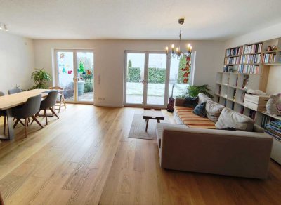 4-Zimmer-EG-Wohnung (BJ2013), Terrasse und Garten in zentraler Lage