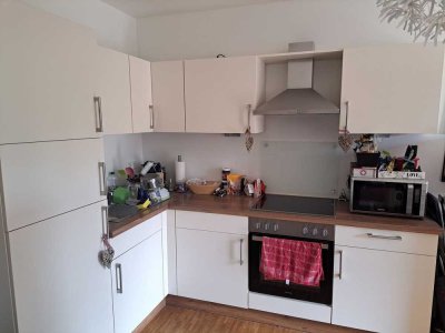 Stadtnahe 1-Raum-Wohnung mit Balkon und Küche