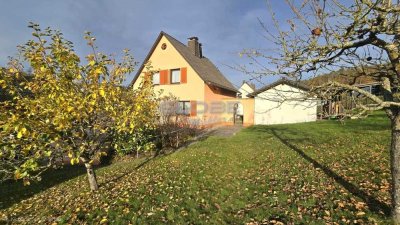 Gepflegtes, schnuckliges EFH + 2 Garagen + Nebengebäude & schönem Grundstück