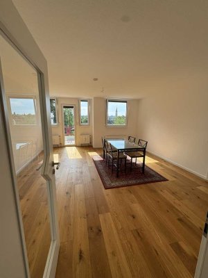 helle 4-Zimmer-Maisonette mit Einbauküche
