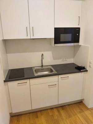 Ruhiger 1 ZIMMER-NEUBAU + extra Küche möbliert + neuwertiges Bad mit Dusche und WC + nähe Augarten!