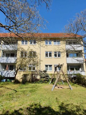 Lichtdurchflutete, 4-Zi. Whgn,WG geeignet, Balkon ,Einbauküche