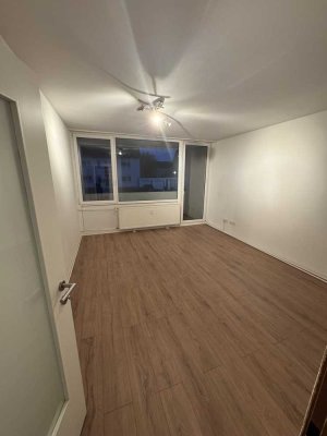 Vermietete 1 Zimmer Wohnung mit Balkon in Rosdorf Göttingen - renoviert