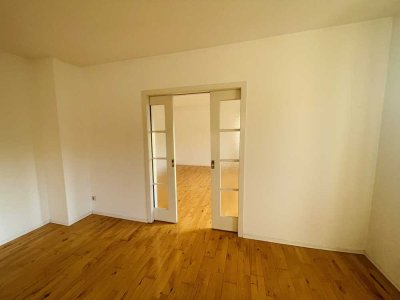 Attraktive 3Zi Whg. mit sonnigem Balkon und Blick auf den Wald sucht Einzelmieter, teilmöbliert