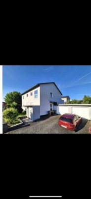 Helle 3-Zimmer Wohnung mit Wintergarten Garage und Terrasse in Vellmar