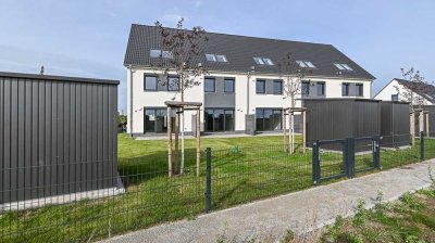 KOMFORTABEL WOHNEN - MIT WÄRMERÜCKGEWINNUNG, EINBAUKÜCHE UND EIGENEM GARTEN