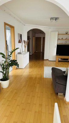 Moderne 4,5-Zimmer-Wohnung mit Balkon – ca. 130 m² in ruhiger Lage von Tauberbischofsheim