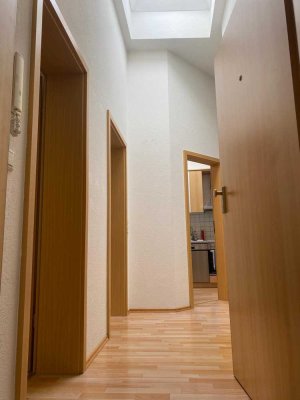 Schöne Single/Paar-Wohnung!
2,5 Zimmer mit Balkon und Einbauküche in Pleidelsheim.