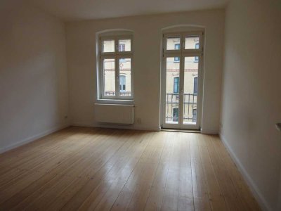 Altbauwohnung sucht Familie mit besonderen Ansprüchen/RESERVIERT