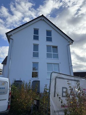 Helle 5-Zi Wohnung mit Balkon im EG in Bühl Barierefrei