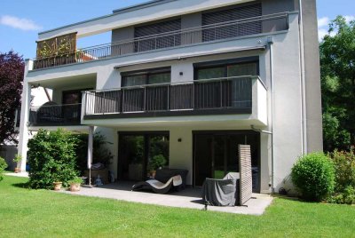 AUKAMM-ALLEE - freigestellte *GARTENWOHNUNG* mit Sonnenterrasse, Aufzug, EBK & TG-Platz