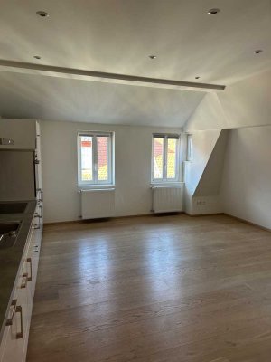 Zentrale Dachgeschosswohnung Altstadtlage  Dachterrasse