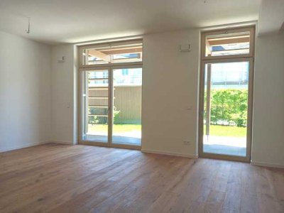 living smart - Exklusive 3-Zimmer-Wohnung mit Terrasse und Gartenanteil in Oberföhring
