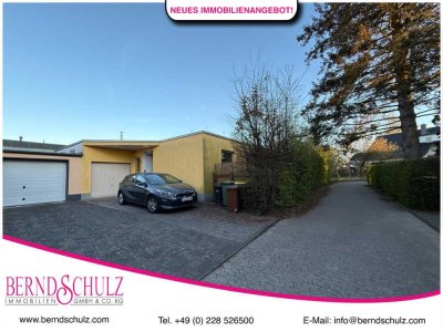 Bungalow in zentraler Lage mit fußläufig erreichbaren Geschäften für den täglichen Bedarf