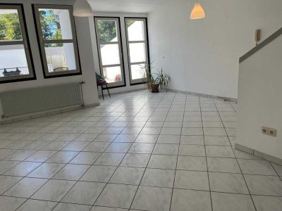 Gepflegtes Reihenhaus mit 6 Zimmern in Kaiserslautern Uni-Wohngebiet