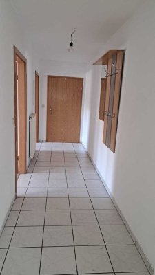 3,5 Zimmer-Wohnung über zwei Etagen mit Balkon und TG- gut vermietet