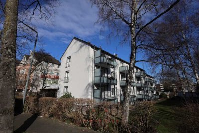 Schön geschnittene 3-Zimmer-Wohnung mit großen Balkon in zentraler Wohnlage. Siehe unter Sonstiges.